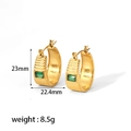 Detailed size and weight specs for gold ribbed C-shape earrings with green zircon - Gold + Green Zirconia (TE6173-GN)