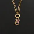 Elegante 14K vergoldete Edelstahlhalskette mit Buchstabe L und rosa Kristallanhänger - Buchstabe L
