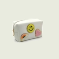 Détail de la trousse de maquillage blanche avec écussons chenille sourire et arc-en-ciel - 18*6.5*11cm / Blanc