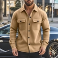 Λεπτομέρεια από κάμελ casual τζάκετ με φλις επένδυση, τσέπες και ποιοτική υφή υφάσματος - S / Καμηλό