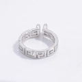 Anello aperto in argento S925 con incisione geometrica a greca e finitura in argento puro - 6mm / Oro Bianco Motivo Greco 6mm