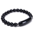 Dettaglio di bracciale in onice nera con tubo curvo e distanziatori in argento - Bracciale in Agata Nera