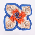 Foulard quadrato di seta 70cm con stampa a tema equestre blu e arancione - Blu Reale