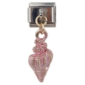 Detalle de colgante de concha rosa y base de acero para pulseras de eslabones italianos - Caracola Rosa