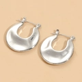 Minimalist silver geometric C-shape earrings with a smooth polished finish - Water Ripple (ES2144) / Silver