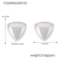 Boucles d'oreilles triangles en acier titane argenté poli au design géométrique - F332-Triangle 3D / Acier