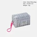 Silberne gesteppte Make-up Tasche mit pinkem Griff und Perlenanhänger 17x11cm - Kissentasche / Silber