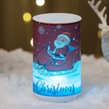 Weihnachts LED Nachtlicht mit Weihnachtsmann-Schlittenmotiv und blau leuchtender Basis - Mittelrot Weihnachtsmann Stil