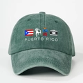 Détail de la broderie Porto Rico et du motif grenouille Coqui sur casquette vert foncé lavé - Taille unique / Vert Foncé