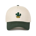 Gros plan sur la broderie cactus d'une casquette baseball blanc cassé et vert - Blanc cassé/Vert armée