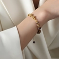 Vintage gold chain bracelet with natural agate beads and freshwater pearls on model wrist - Natural Agate Style (E379-18cm)