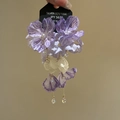 Orecchini pendenti a fiore viola in tessuto fatti a mano con ago in argento 925 e cristalli - Viola