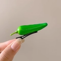 Levendige groene chili-vormige haarclip van glanzend hars met een zwarte eendenbekklem - 2# Groene Chili