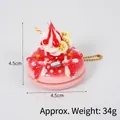 Porte-clés donut rose avec crème et tranche de citron, taille 4,5cm, poids 34g - Décoration beignet perle artificielle (avec chaîne à billes dorée) / 4.50cm / Rouge