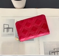 Schicker roter Kartenhalter mit Goldreißverschluss und klassischem Cannage-Muster - Gitter Rot