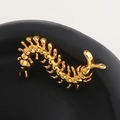 Orecchino a millepiedi dorato unico con design gotico e placcatura a specchio - Orecchini a lobo a forma di centopiedi in oro lucido (Imitazione oro G-165)