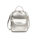 Mini mochila plateada metalizada con textura arrugada y correas ajustables versátiles - Plateado