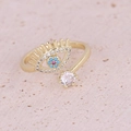 Verstellbarer goldener Auge-Ring mit weißen Zirkonia und farbigen Herz-Kristallsteinen - Einstellbar Offen / Teufelsauge Pink und Blau Pupillen Stil (2#)