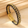 Pulsera para hombre de cuero trenzado y cadena dorada con cierre magnético moderno - Dorado