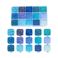 Dettaglio macro di 15 tipi di perline di vetro blu per kit creazione gioielli fai-da-te - 15 Scomparti/Scatola (10g per scomparto) / Serie Blu