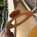 Eleganter bernsteinfarbener Haarklammer aus Harz mit ovalem Hohlraum-Design - Sandelholz Orange