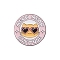 Detail eines runden Metall-Pins mit einer orangefarbenen Katze und Herz-Sonnenbrille - Sonnenbrille Katze Meow Meow Catitude (QHXZ773)