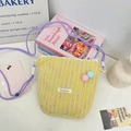 Sacoche de téléphone tricotée jaune avec pompons colorés et sangle violette - Jaune