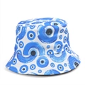 Dettaglio della stampa artistica occhio blu su un cappello a secchiello in tela bianca - Stile C - Bianco