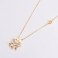 Elegante goldene Ruyee-Schlosskette mit Quastenanhängern und Münzdetails auf glatter Kette - Gold