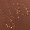 Drei minimalistische goldene Titanstahl-Halsketten mit runden, eckigen und Tropfenanhängern - 3-teiliges Halsketten-Set / Gold