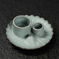 Blue-green spotted ceramic palo santo holder with petal tray for sage and incense - Spotted Azure Blue