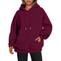 Gros plan sur un sweat à capuche oversize bordeaux avec cordon réglable et poche kangourou - S / Hauts / Bordeaux