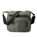 Borsa a tracolla in nylon verde militare capiente con design a tasche multiple - Verde Militare