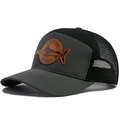 Cappellino trucker con rete e stemma da pesca in pelle in grigio scuro - grigio scuro