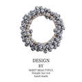 Elastic hair scrunchie in metallic gray fabric decorated with lustrous faux pearls - 3090 Gray