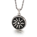 Collana retrò in acciaio inossidabile con ciondolo a sole argento e inserto nero - Motivo Sole Argento su Base Nera (KP27619-D)