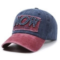Gorra de béisbol vintage de mezclilla lavada azul marino y burdeos con bordado - Ajustable / Azul con ala roja
