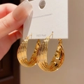 Orecchini a cerchio dorati multistrato con perno in argento S925 per donne eleganti - Orecchini a Cerchio Multistrato (E1315 Oro) / Perno in argento 925 / Oro