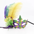 Maschera classica di Carnevale con paillettes viola verde oro e piume eleganti - Stile 4