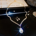Détail d'un collier en cristal avec zircon en forme de goutte et pompon style palais français - 11# Collier-Or (Ensemble de 2)