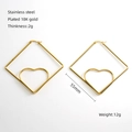 Übertriebene quadratische Ohrringe aus 18K vergoldetem Edelstahl mit Herz-Design - 55mm / Gold
