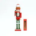 Traditioneller 38 cm Nußknacker Soldat aus Holz in Rot und Grün mit Geschenkverpackung - Z3867 Grüner Süßigkeiten-Zepter Soldat