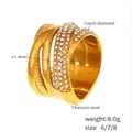 Anello chic in acciaio al titanio placcato oro 18k con design intrecciato e cristalli - US 6 / Oro
