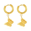 Vista detallada de pendientes de aro bañados en oro de 18K con colgantes de mariposa - 2.5*12 Mariposa Esmerilada / Dorado