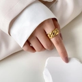 Detail of chunky gold chain ring for women with vintage minimalist interlocking link design - US 6 / Chain Style
