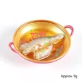 Miniatur-Puppenhaus-Wok mit winzigen Harzfischen und rosa Metallgriffen Modell - Durchmesser 5.5cm / Großer gelber Croaker