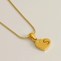 Collier cœur en acier inoxydable doré 18K avec lettre S et petit diamant incrusté - S