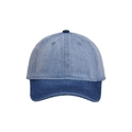 Detail mit Kontrastnähten und zweifarbigem gewaschenem Denim-Patchwork auf Baseballkappe - Himmelblau