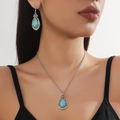 Boheems sieraadset met turquoise druppelketting en bijpassende kwastjes oorbellen - Vintage Gesneden Blauwe Turkoois Set 4