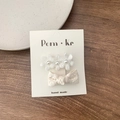 Set di fermagli per capelli fatti a mano con fiori in pizzo e fiocchi a quadri - Fiore di Perle + Fiocco